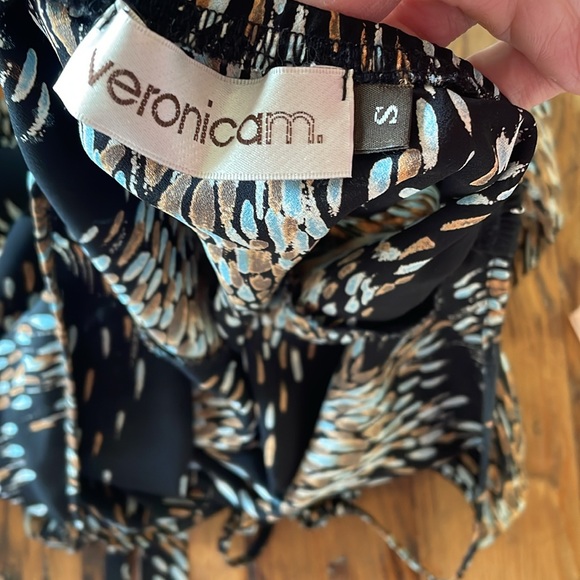 Veronica M. romper size small - Picture 5 of 5